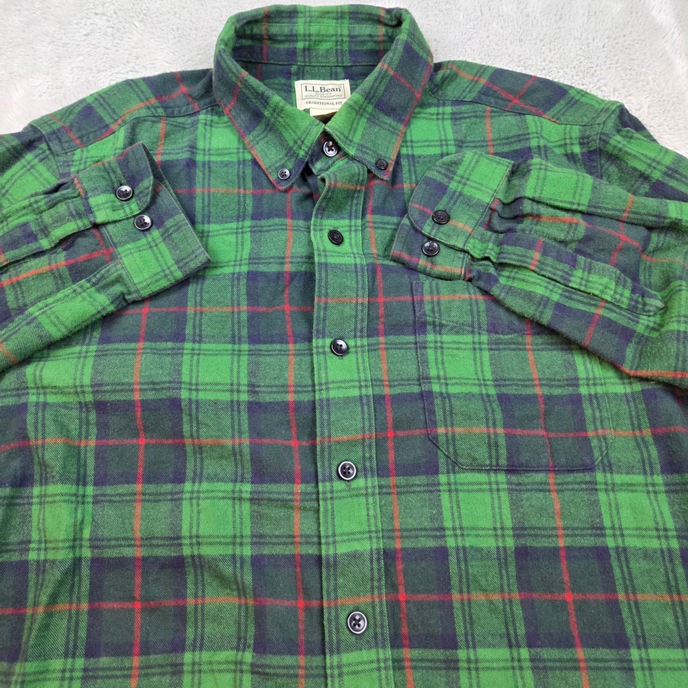 L.L. Bean Flannel Shirt Mens M Traditional Fit Plaid Button Down Green Cotton